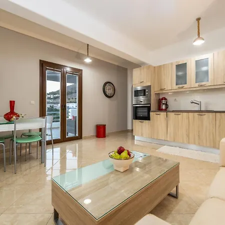 Holiday home Ideal Traditional Island Home!! Parikia (Paros)